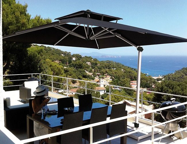 Solero Laterna cantilever parasol 3x3