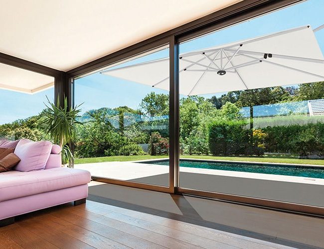 Palestro cantilever parasol 4x4 meter